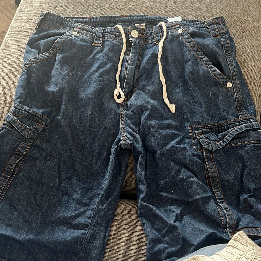 TR cargo shorts